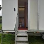 Nine Yards Family Glamping @ Farrington's Farm Lüks kamp alanı Bristol