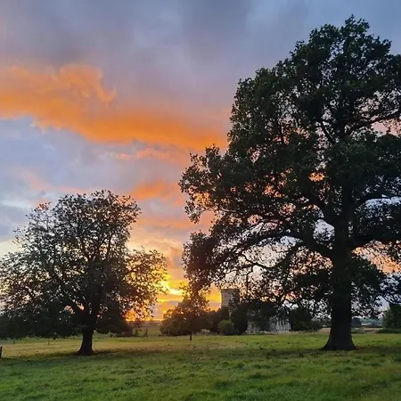 Nine Yards Family Glamping @ Farrington's Farm * Bristol