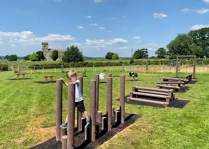 Nine Yards Family Glamping @ Farrington's Farm Bristol