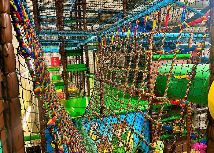 Glamping Nine Yards Family Glamping @ Farrington's Farm *