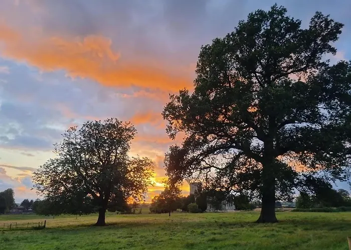 Nine Yards Family Glamping @ Farrington's Farm * Bristol