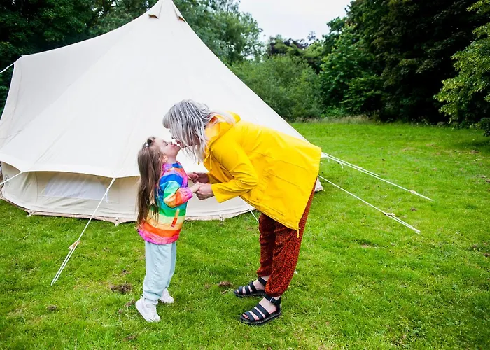Luxury tent Nine Yards Family Glamping @ Farrington's Farm Bristol